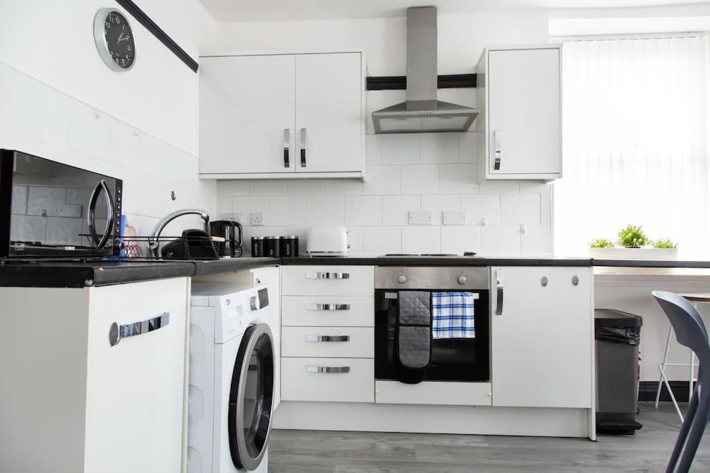 Bootle, Liverpool Modern 1Bed Ft Leilighet Eksteriør bilde